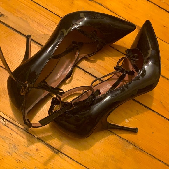 Shoes - Picture 3 of 3